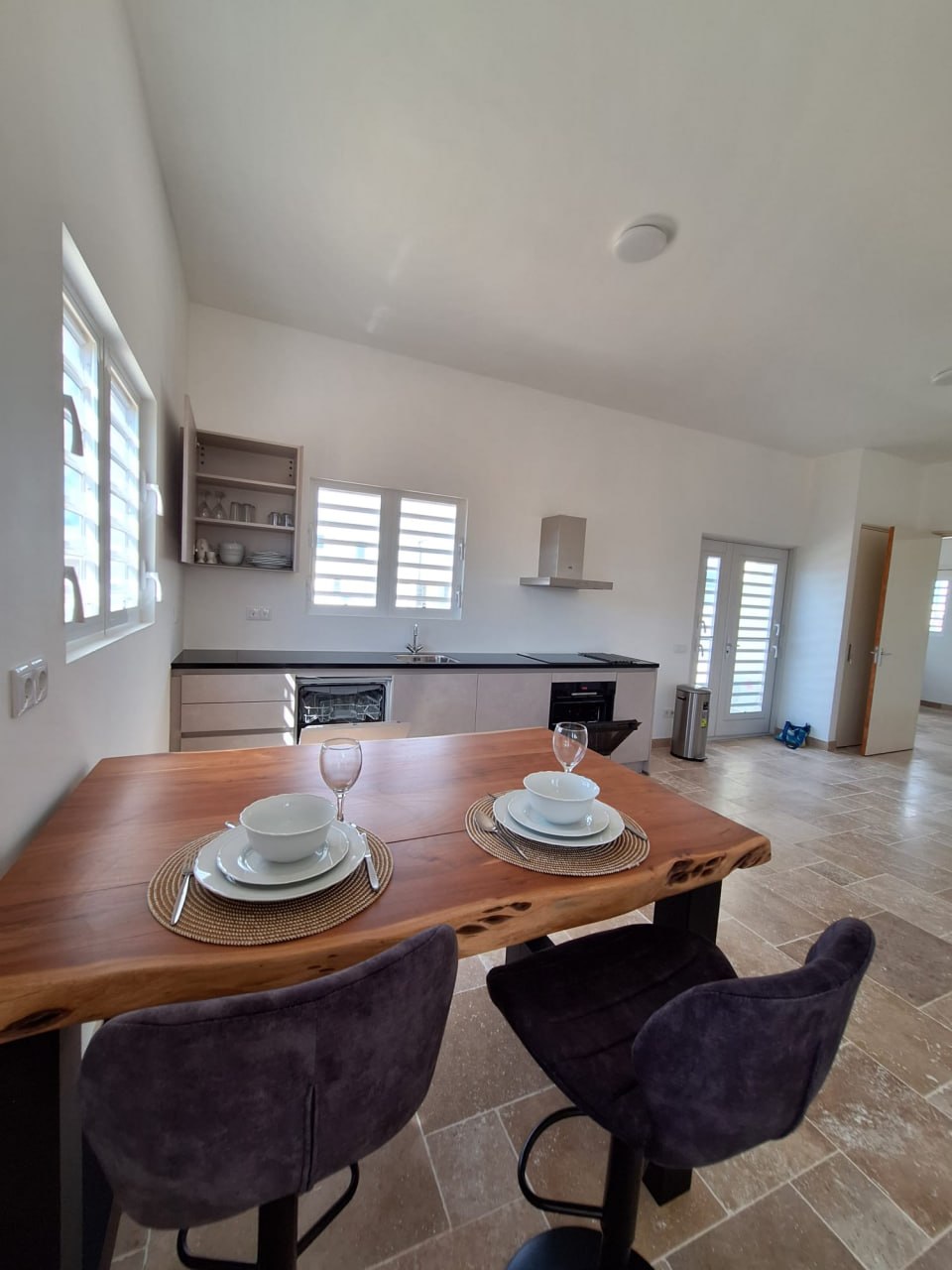 Kitchen dining area